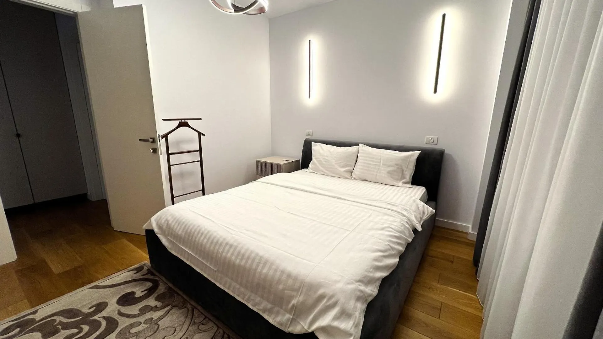 Modern City Home With Ac Bucarest Appartement